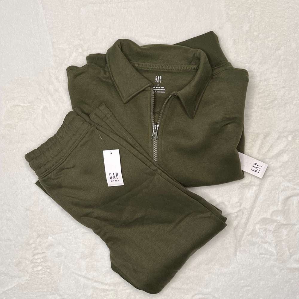 GAP Kids Soft Quarter Zip Pullover Sweatsuit NEW Size Small 6-7